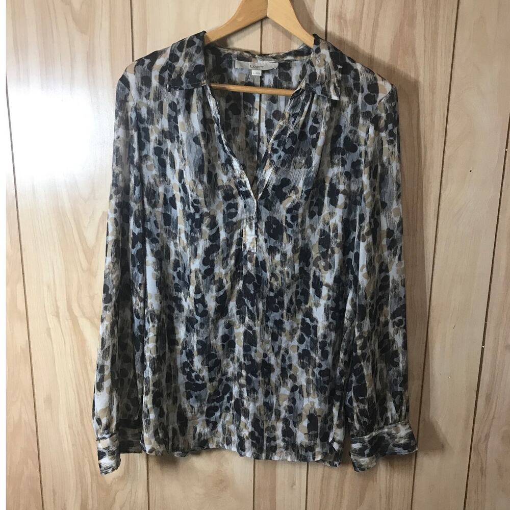 Loft Preppy Retro Gray Animal Print Collared Semi Sheer Flowy Blouse L